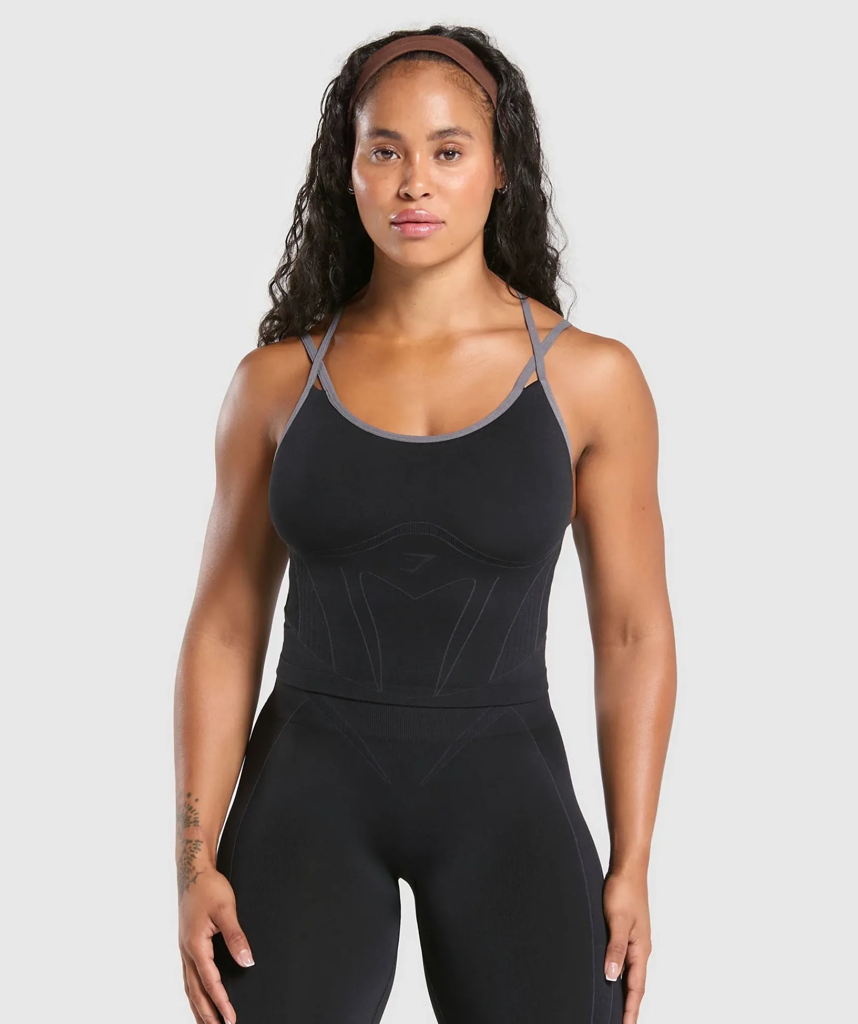DAMES Gymshark Tanktops*Apex Contrast Tank With Shelf