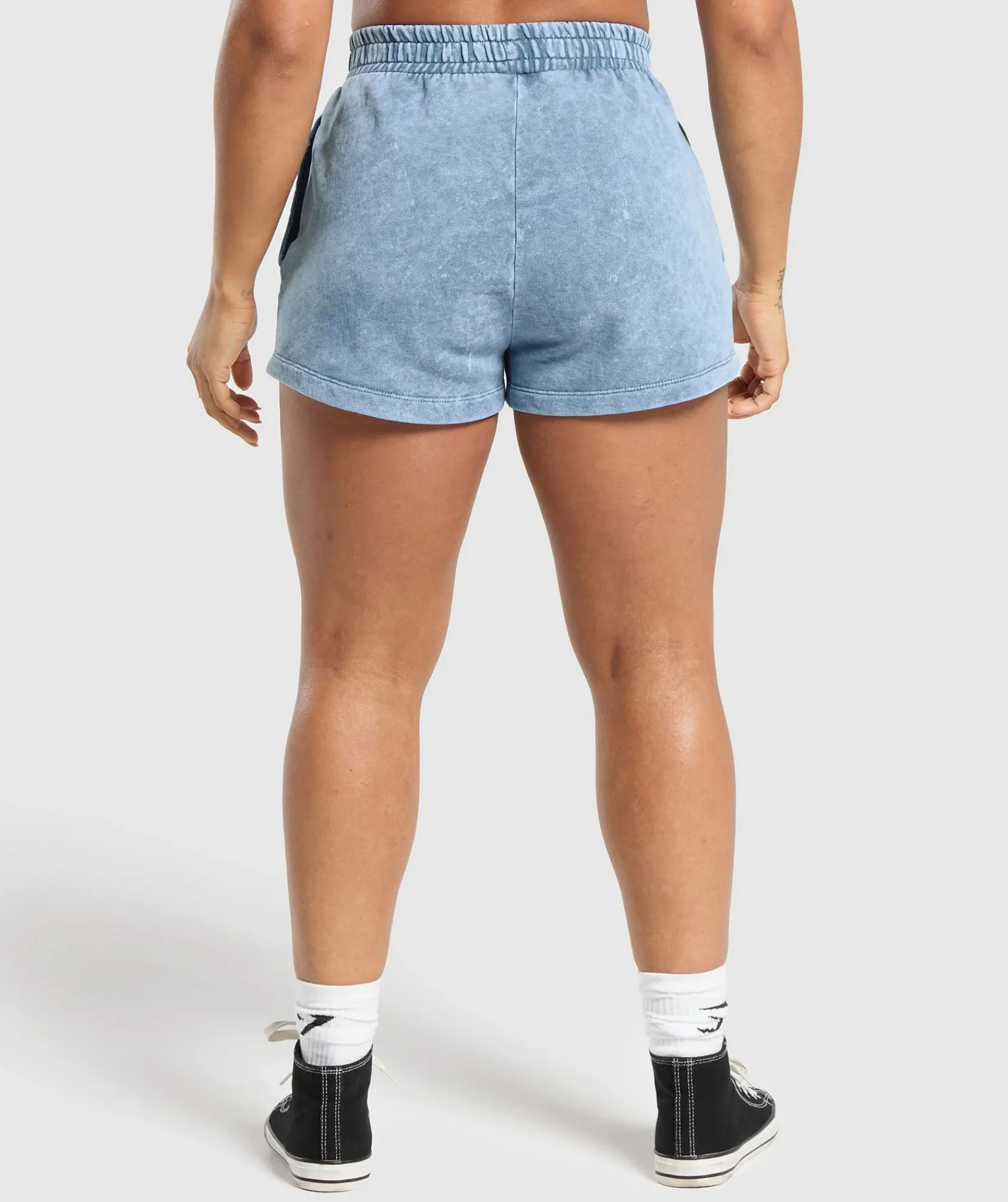 DAMES Gymshark Shorts*Collegiate Shadow Washed Shorts