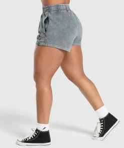 DAMES Gymshark Shorts*Collegiate Shadow Washed Shorts