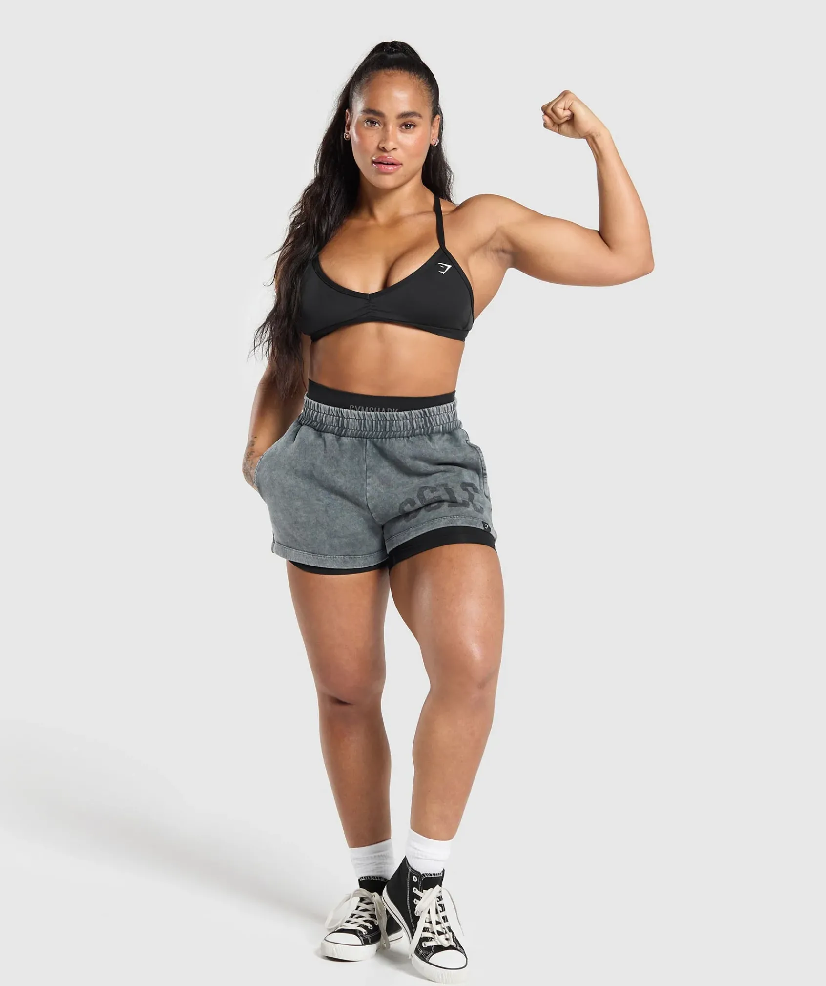 DAMES Gymshark Shorts*Collegiate Shadow Washed Shorts