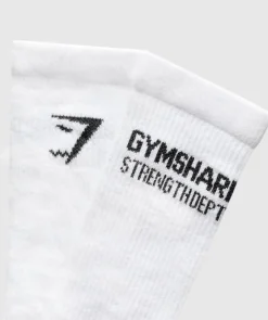 Gymshark Crewsokken*Strength Dept. Graphic Crew Socks